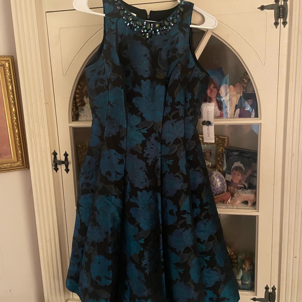 Maggy London Black and Blue Patterned Formal Occasion Dress 2 NWT